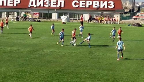 17629905_866684216806164_6529901800053236056_n